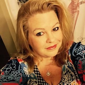 Meet your Posher, Benita