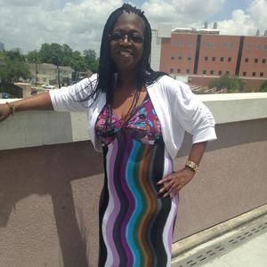 Meet your Posher, Deborah