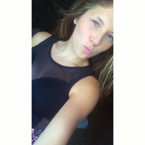 Meet your Posher, Madison