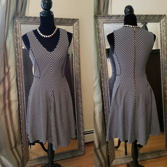 Bannana Republic Dress - Picture 4 of 4