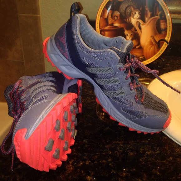 Running shoes super cute 😍😍😍😍