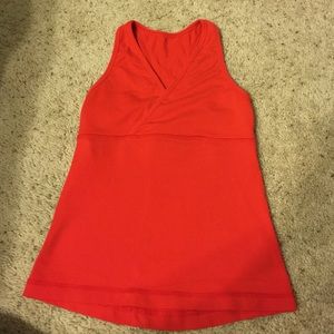 Lululemon tank
