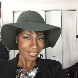 Meet your Posher, Sanchayss