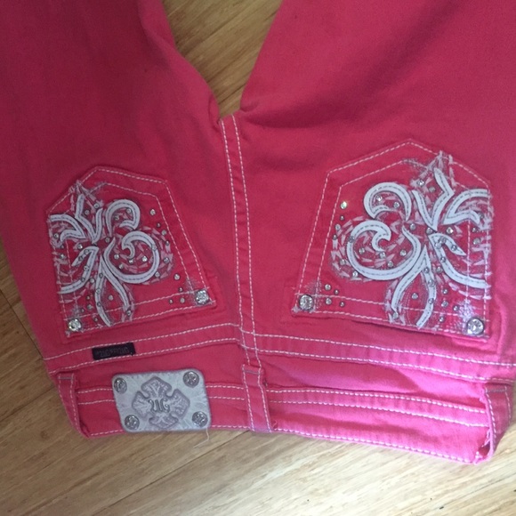 Pink Jeans - Picture 2 of 3