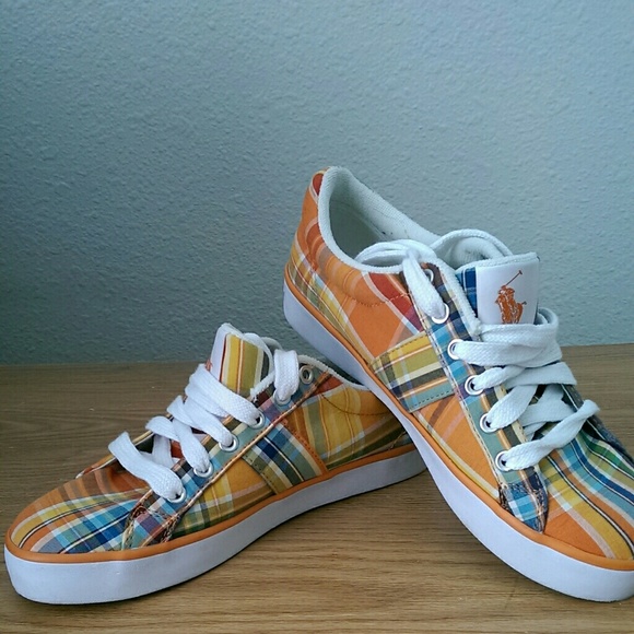 Casual Tennis Shoes
