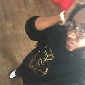 Meet your Posher, Sade