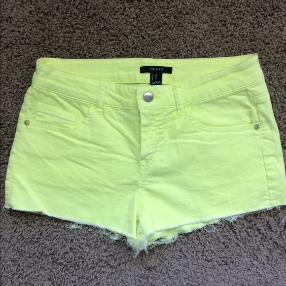 Neon yellow cut offs // size 28