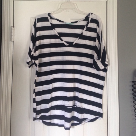 Striped hi/lo t-shirt