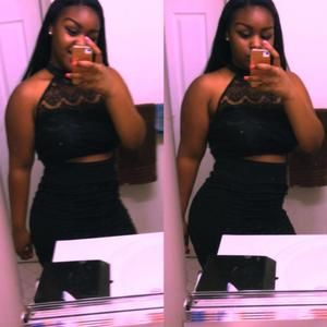 Meet your Posher, Danielle