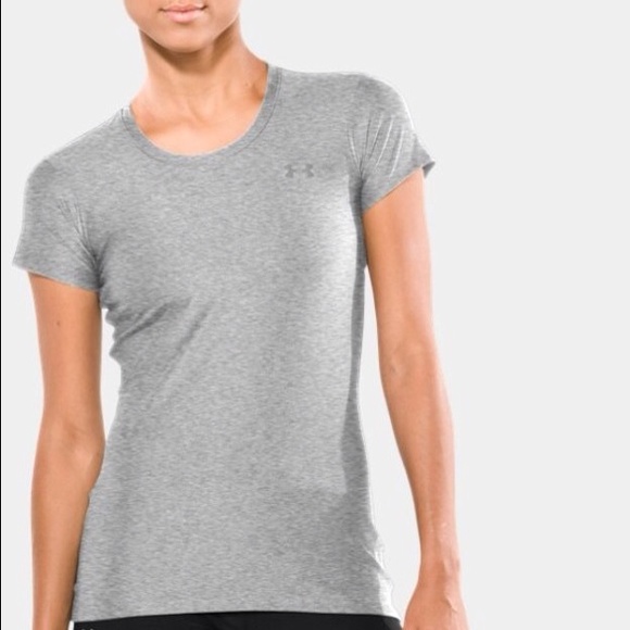 NWT! Under Armour headgear fitted tee