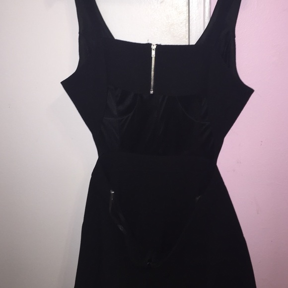 Black cutout dress - Picture 3 of 4