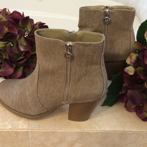 Simply Vera boots - Picture 2 of 4