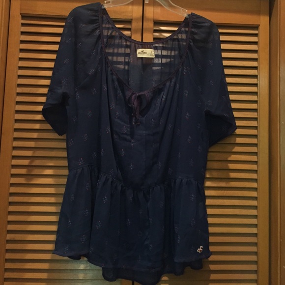Hollister sheer shirt with scoop tie neckline. SzL