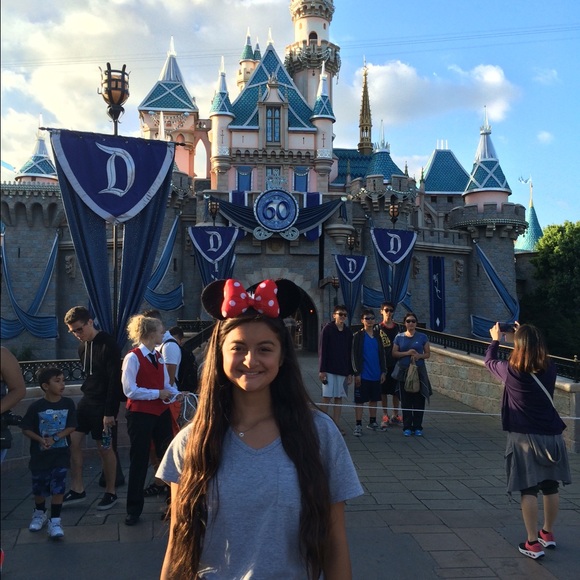 Meet your Posher, Julia