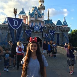 Meet your Posher, Julia