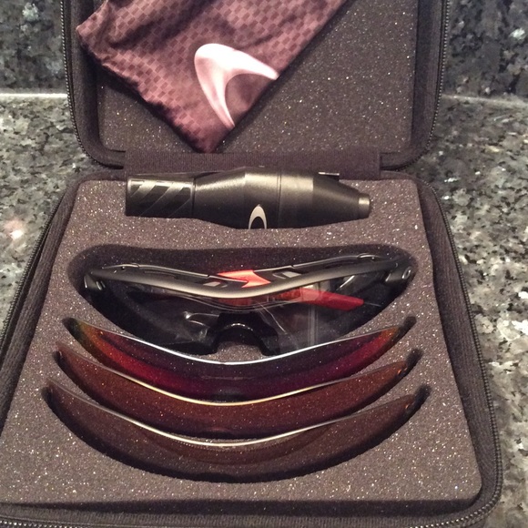 Oakley Accessories - Oakley Sunglasses set of 4 lenses NWOT POLARIZED