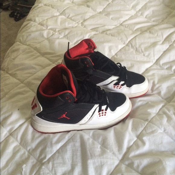 Youth Jordan size 5.5