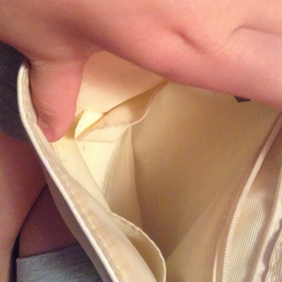 2 purses - Picture 2 of 3
