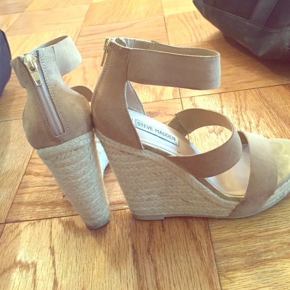 Steve Madden size 6.5 sand wedges- worn once!
