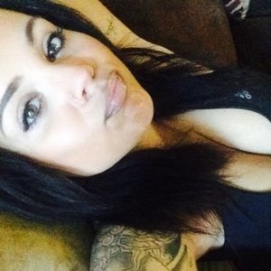 Meet your Posher, Ahmetovic