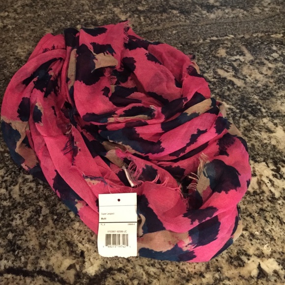 NWT infinity scarf!