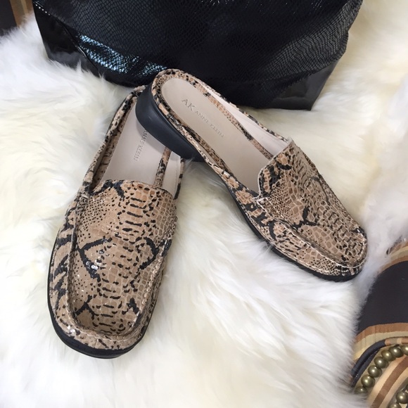 ❌SOLD❌Anne Klein slip on leather flats. Sz. 9.5. - Picture 1 of 4