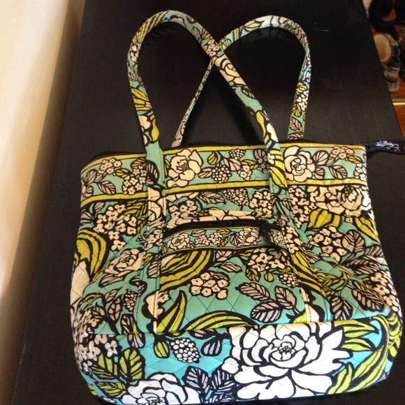 Island Blooms Villager Tote