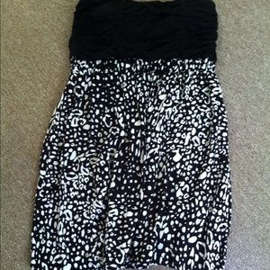 Black and white strapless dress