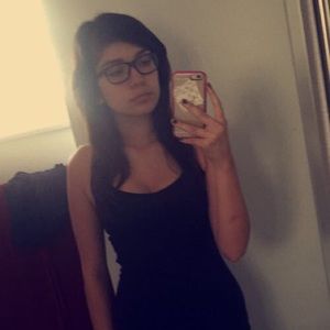 Meet your Posher, Danielle