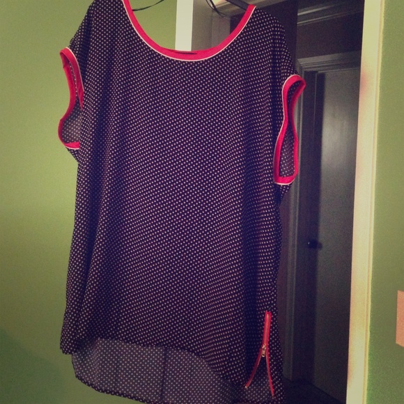 Forever 21 Plus Top With Polka Dots