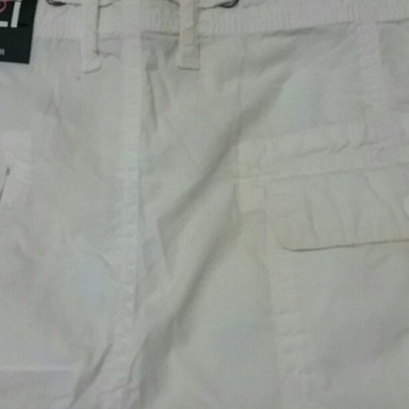 Shorts - Picture 4 of 4