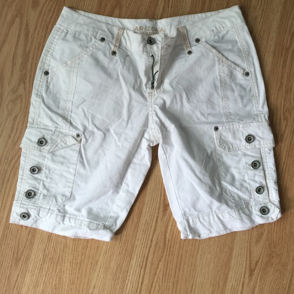 Bermuda shorts size 3