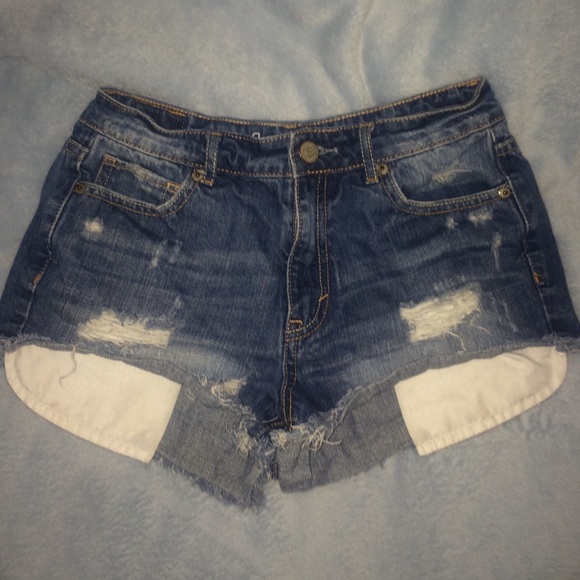 High-Rised Shorty Aero Denim