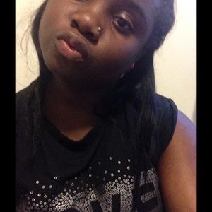 Meet your Posher, Desiree