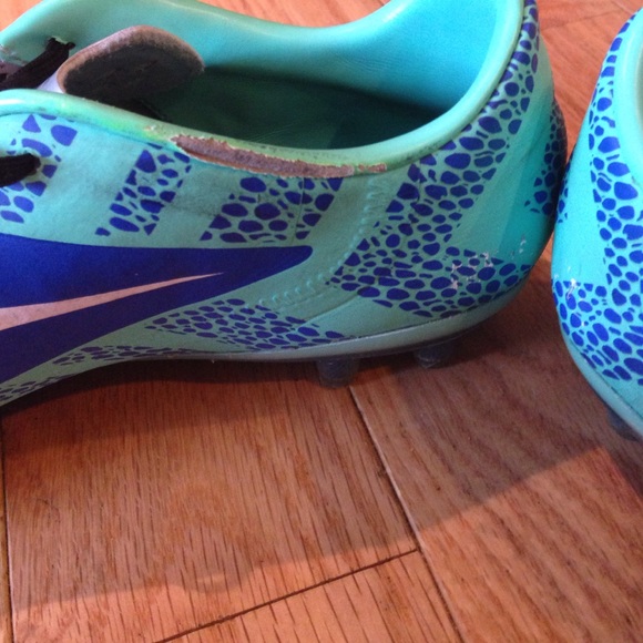 ❗️SOLD❗️Hypervenom Soccer Cleats - Picture 4 of 4