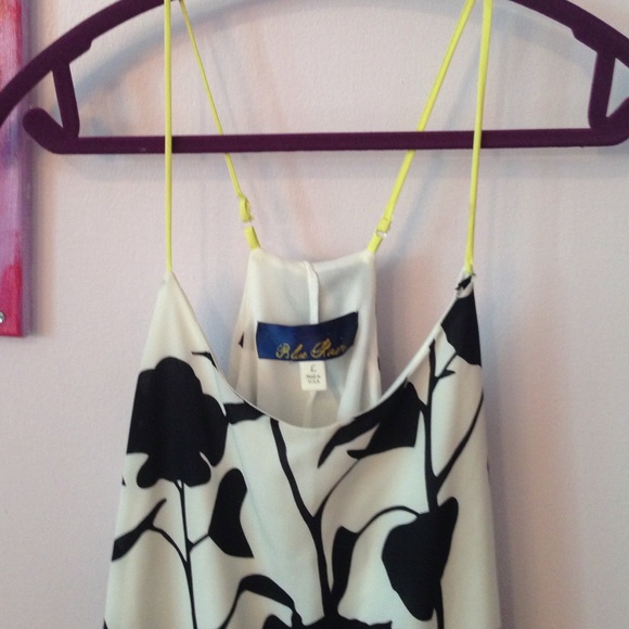 Floral Tank - Picture 2 of 2