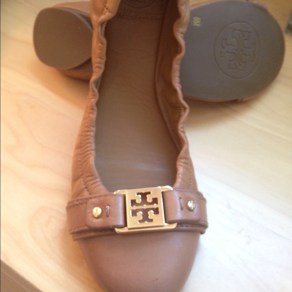 SOLD. NWOT Tory Burch Ambrose Ballet Flats.