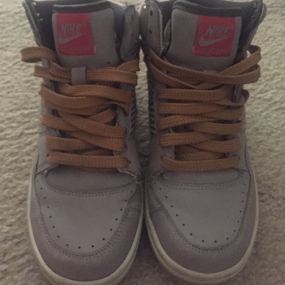 Women's Nike Court Forces US size 7.5 - Picture 2 of 4