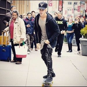 Meet your Posher, Naimah