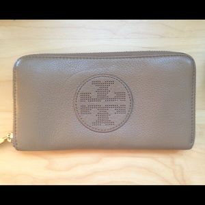 Tory Burch Kipp Zip Continental Wallet