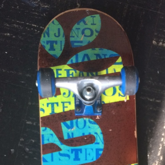 Habitat skate board with thunder trucks. - Picture 3 of 3