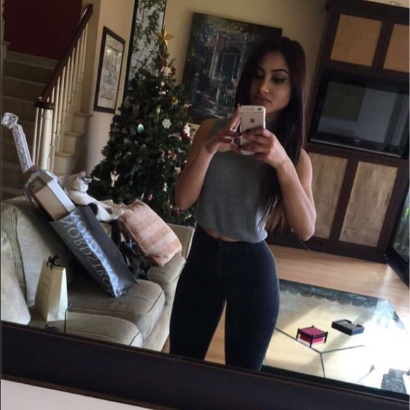 Meet your Posher, Sam - Picture 2 of 2