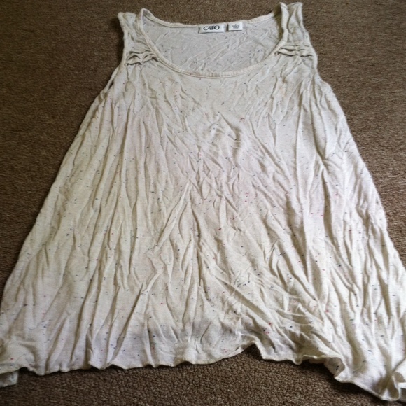 Cream color dotted top - Picture 1 of 1