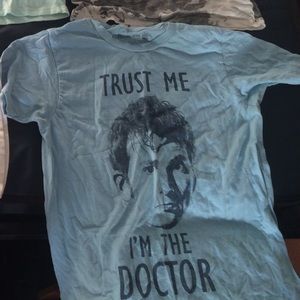 Trust me I'm the Doctor, blue Doctor Who shirt.
