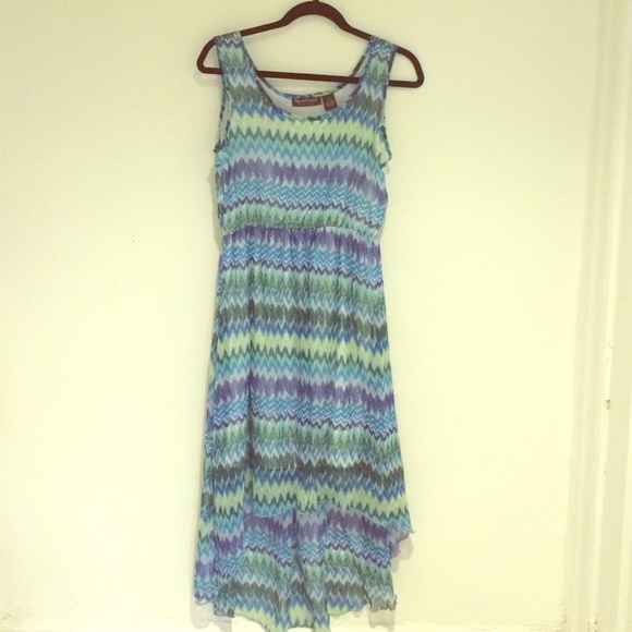 Blue and green zig zagged stripped dress.