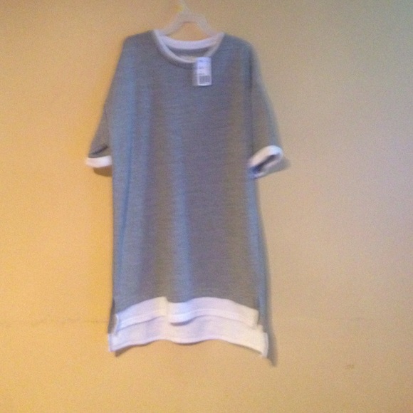Shirt. Can be worn as dress - Picture 1 of 1