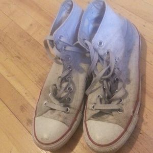 Used white converse, willing to drop the price