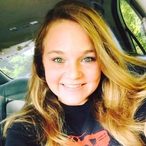 Meet your Posher, Alyssa