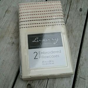 Luxury Collection 2 Embroidered Pillowcases BNWT
