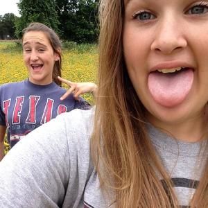 Meet your Posher, Casey